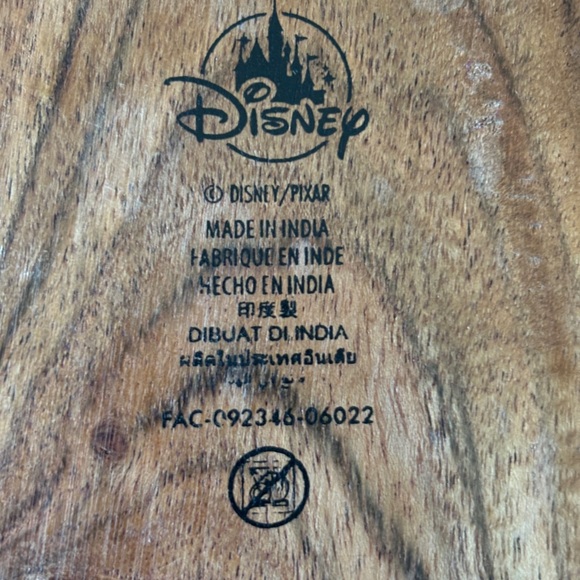 DISNEY Ratatouille Cheese Board Charcuterie Collectible Modern Home Wooden - Picture 3 of 5